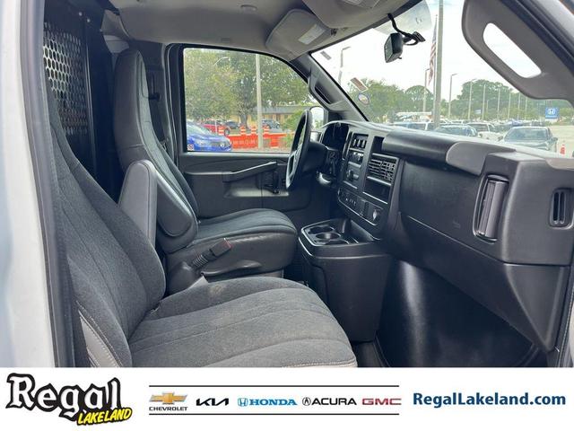 Photo of 2022 Summit White GMC Savana 2500
