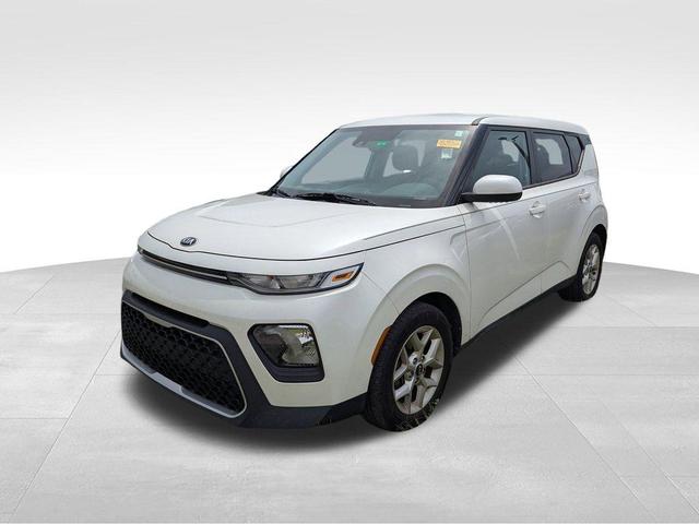 Photo of 2021 Snow White Pearl Kia Soul
