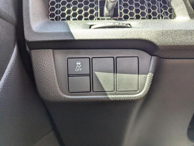 Photo of 2023 Lunar Silver Metallic Honda CR-V Hybrid