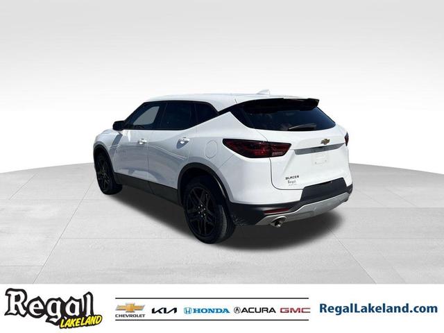 Photo of 2023 Summit White Chevrolet Blazer