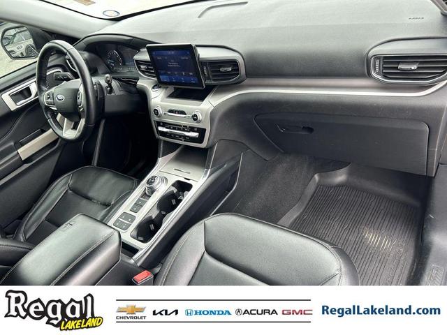 Photo of 2020 Oxford White Ford Explorer