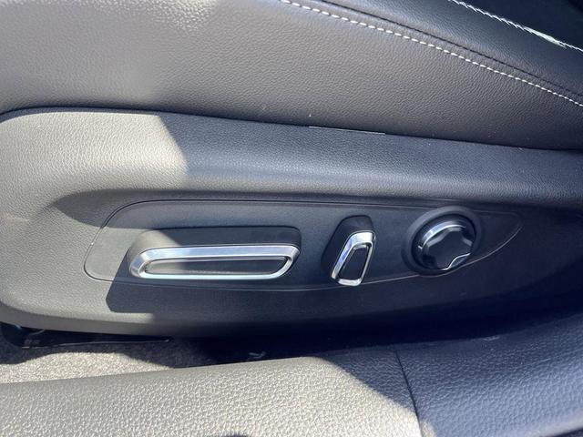 Photo of 2025 Apex Blue Pearl Acura Integra