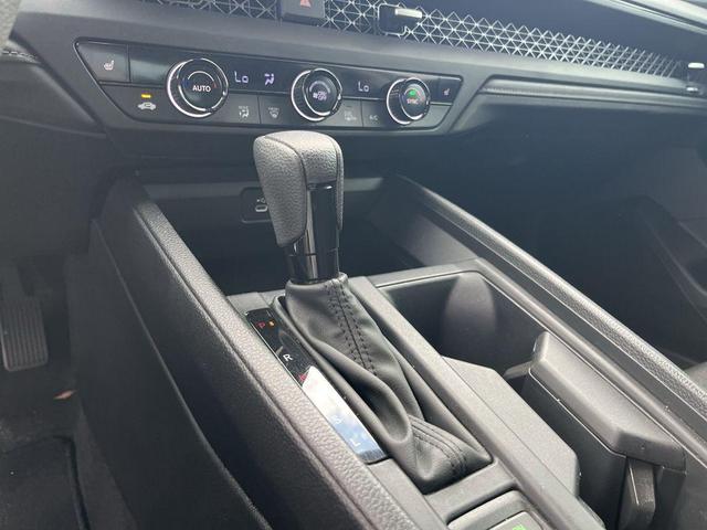 Photo of 2024 Crystal Black Pearl Honda Accord