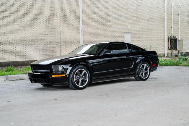 Photo of 2008 Black Clearcoat Ford Mustang