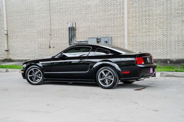 Photo of 2008 Black Clearcoat Ford Mustang