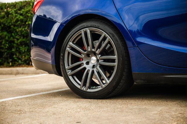 Photo of 2014 Blue Maserati Ghibli
