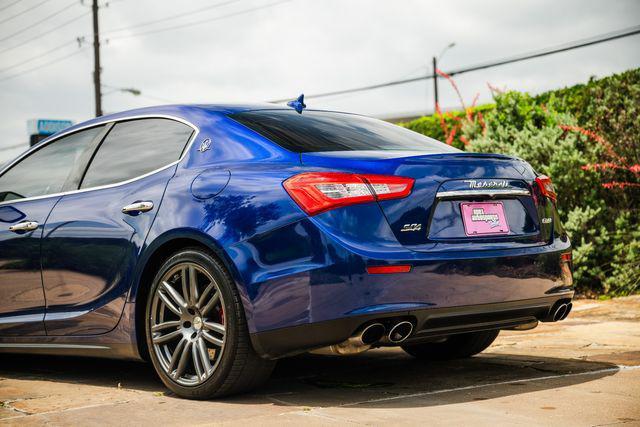 Photo of 2014 Blue Maserati Ghibli