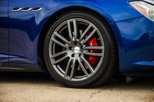 Photo of 2014 Blue Maserati Ghibli
