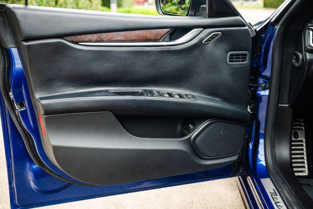 Photo of 2014 Blue Maserati Ghibli