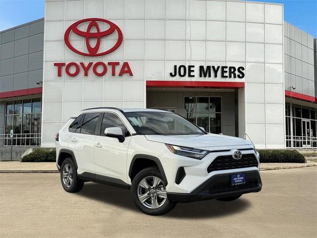 Photo of 2025 Ice Cap Toyota RAV4