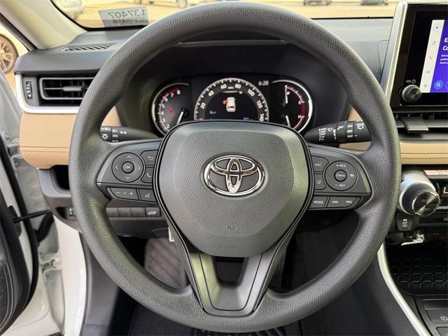Photo of 2025 Ice Cap Toyota RAV4