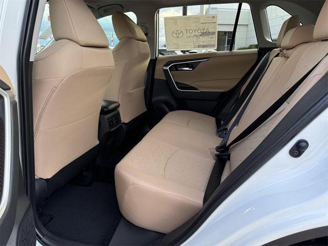 Photo of 2025 Ice Cap Toyota RAV4