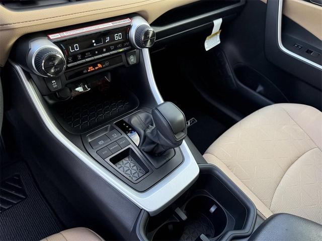 Photo of 2025 Ice Cap Toyota RAV4