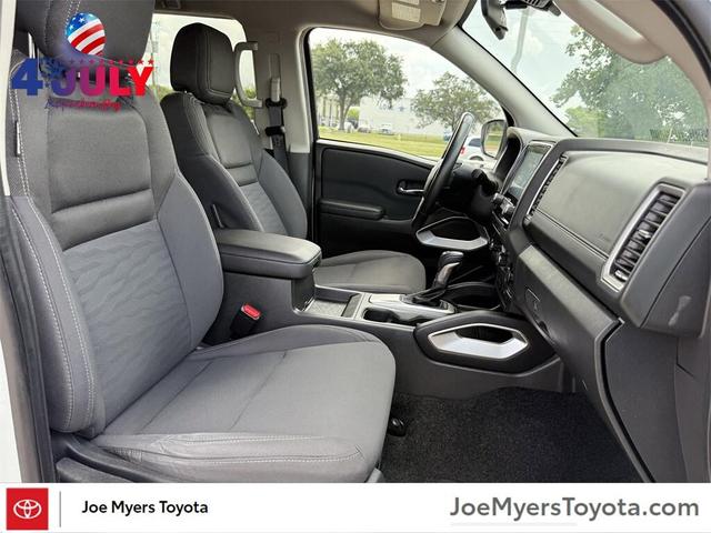 Photo of 2024 Glacier White Nissan Frontier