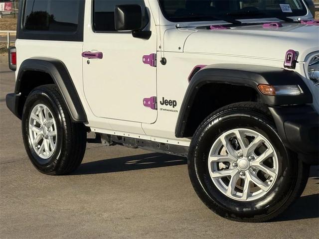 Photo of 2023 Bright White Clearcoat Jeep Wrangler