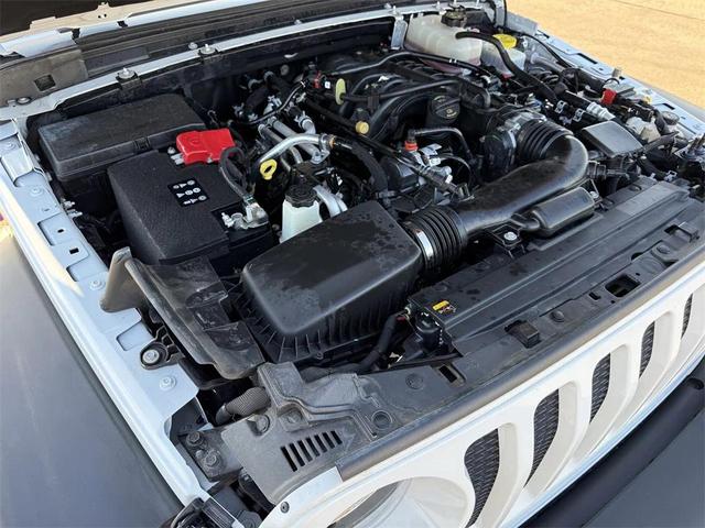 Photo of 2023 Bright White Clearcoat Jeep Wrangler
