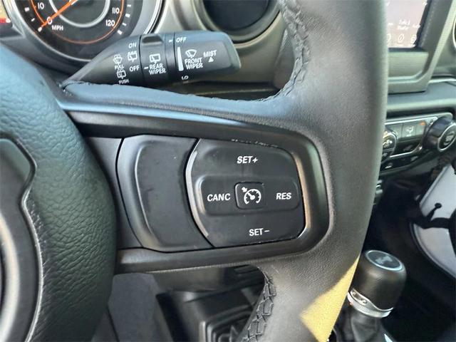 Photo of 2023 Bright White Clearcoat Jeep Wrangler