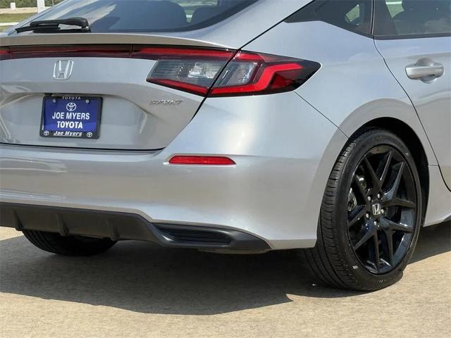 Photo of 2024 Lunar Silver Metallic Honda Civic