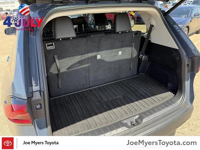 Photo of 2024 Storm Cloud Toyota Grand Highlander Hybrid