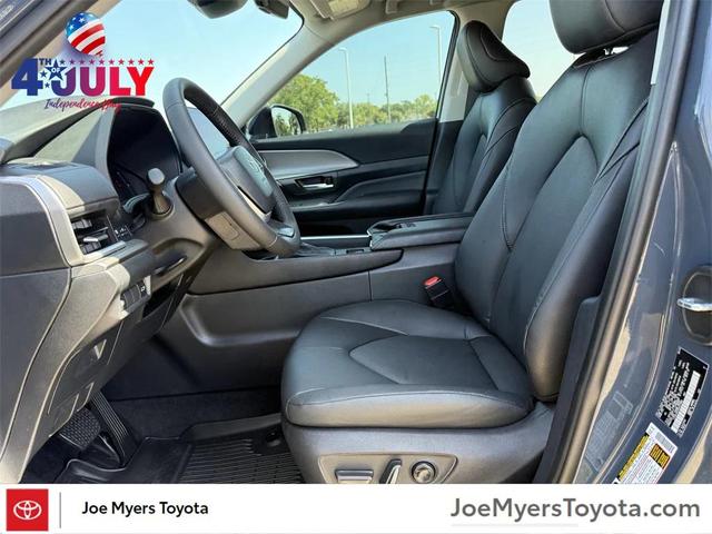 Photo of 2024 Storm Cloud Toyota Grand Highlander Hybrid