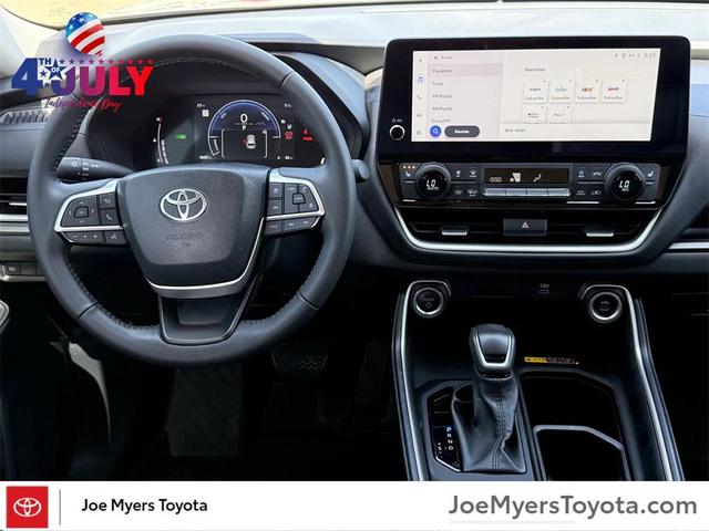 Photo of 2024 Storm Cloud Toyota Grand Highlander Hybrid