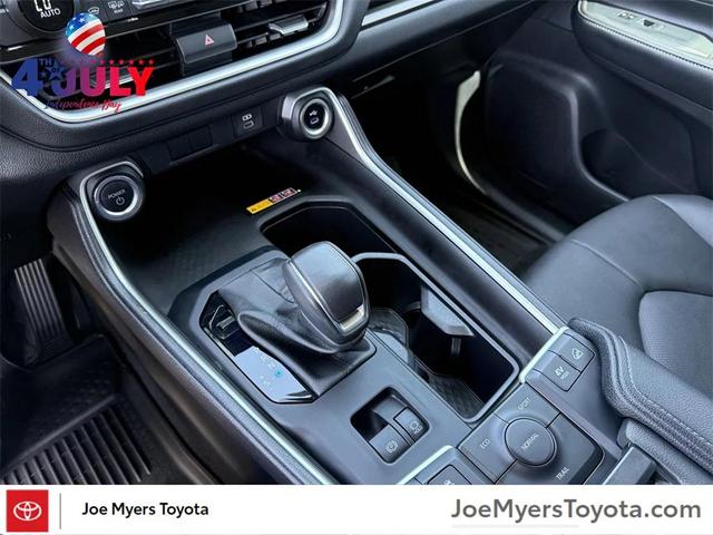 Photo of 2024 Storm Cloud Toyota Grand Highlander Hybrid