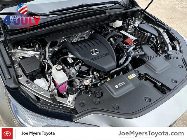 Photo of 2022 Atomic Silver Lexus NX 350