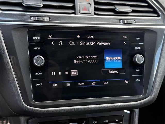 Photo of 2022 Deep Black Pearl Volkswagen Tiguan