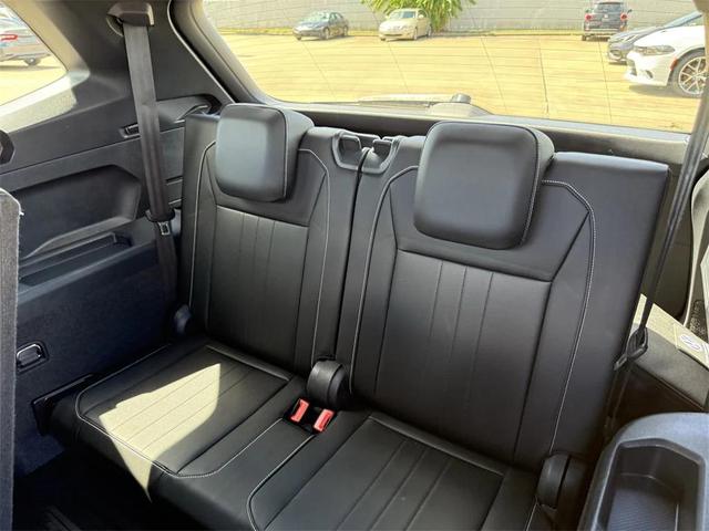 Photo of 2022 Deep Black Pearl Volkswagen Tiguan