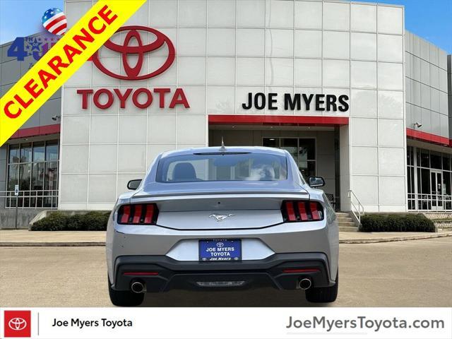 Photo of 2024 Silver Metallic Ford Mustang