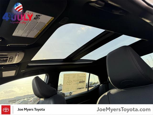 Photo of 2025 Wind Chill Pearl Toyota Camry