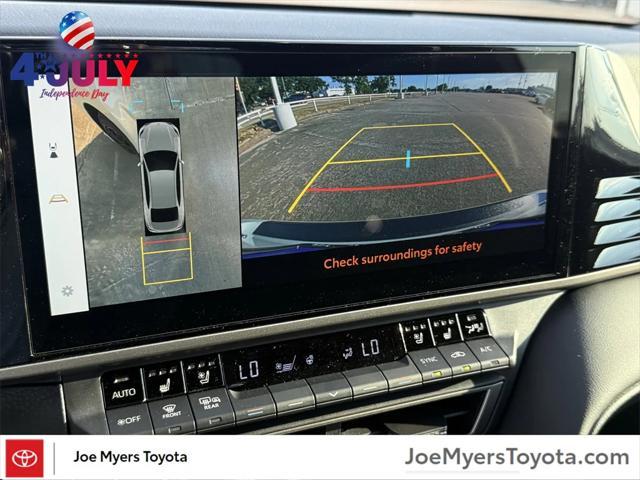 Photo of 2025 Wind Chill Pearl Toyota Camry