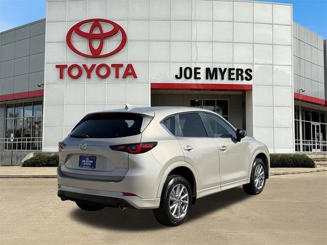 Photo of 2024 Platinum Quartz Metallic Mazda CX-5