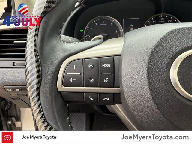 Photo of 2022 Atomic Silver Lexus RX 350