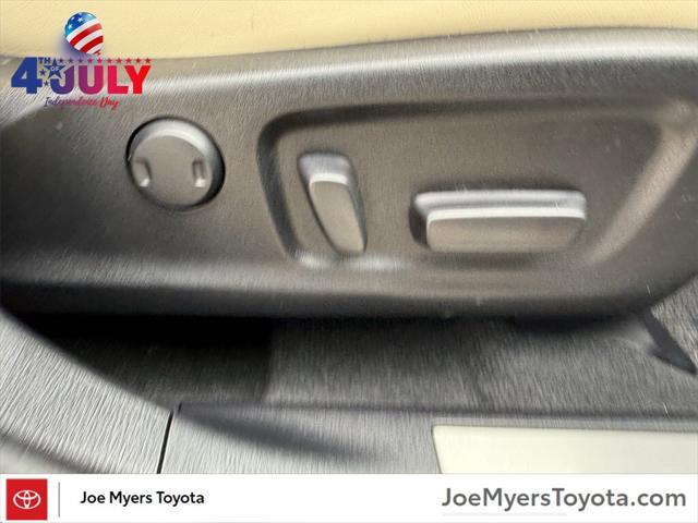 Photo of 2022 Atomic Silver Lexus RX 350