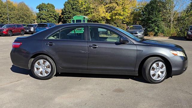 Photo of 2007 Gray Toyota Camry