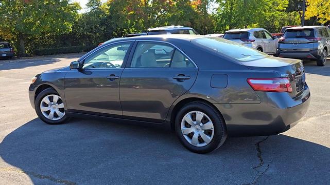 Photo of 2007 Gray Toyota Camry