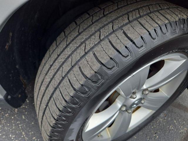 Photo of 2010 Bright Silver Metallic CC/Mineral Gray Met CC Dodge Caliber