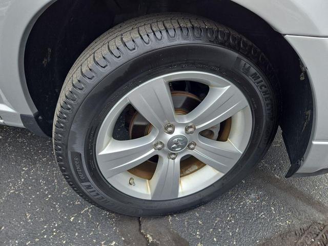 Photo of 2010 Bright Silver Metallic CC/Mineral Gray Met CC Dodge Caliber