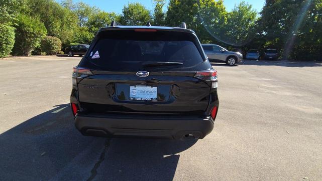 Photo of 2025 Crystal Black Silica Subaru Forester