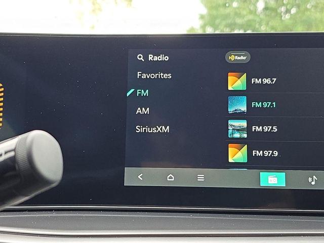 Photo of 2025 Ebony Black Kia Sorento