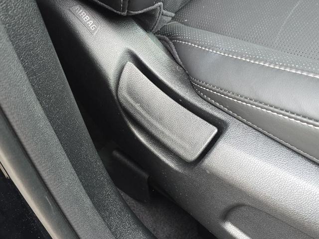 Photo of 2025 Ebony Black Kia Sorento