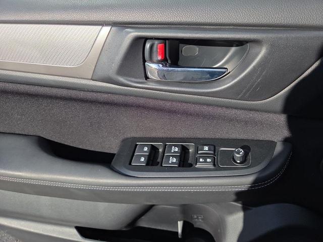 Photo of 2015 Venetian Red Pearl Subaru Legacy