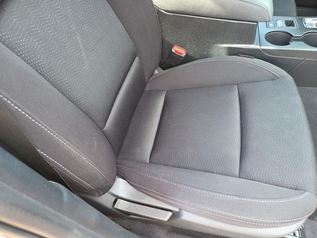 Photo of 2015 Venetian Red Pearl Subaru Legacy