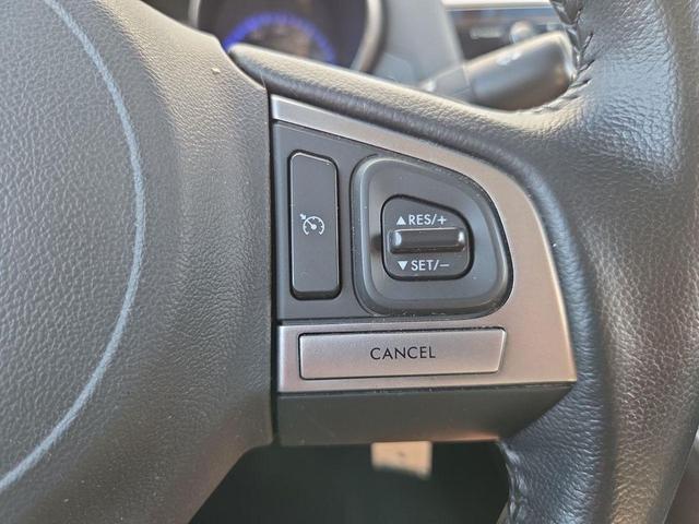 Photo of 2015 Venetian Red Pearl Subaru Legacy
