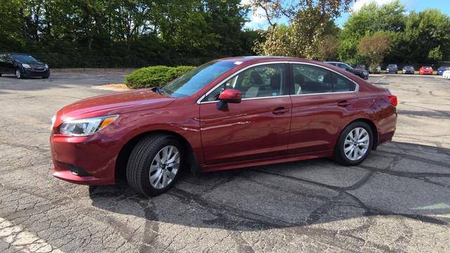 Photo of 2015 Venetian Red Pearl Subaru Legacy