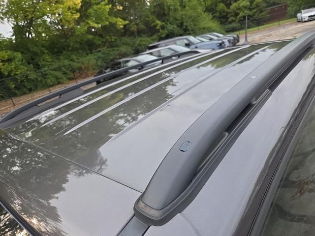 Photo of 2018 Granite Crystal Metallic Clearcoat Jeep Renegade