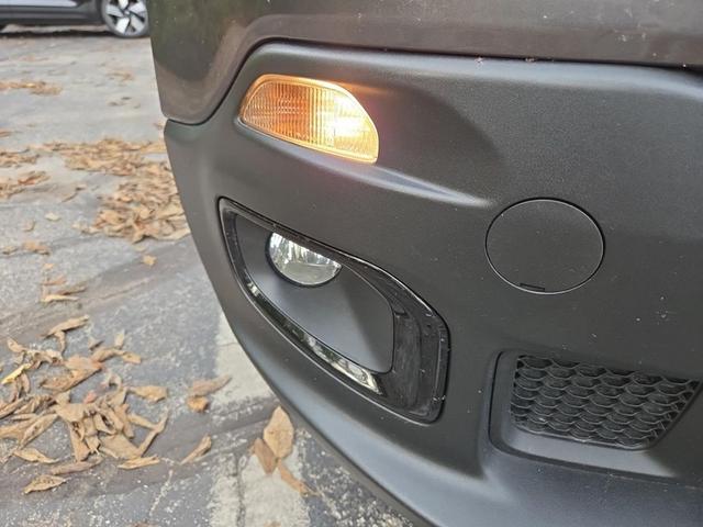 Photo of 2018 Granite Crystal Metallic Clearcoat Jeep Renegade