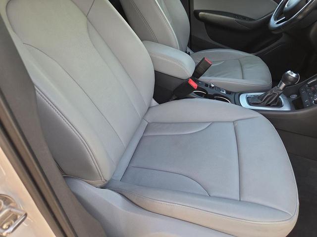 Photo of 2017 White Audi Q3