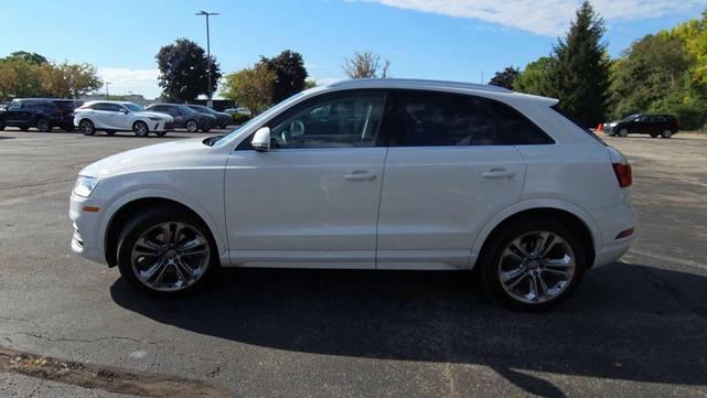 Photo of 2017 White Audi Q3